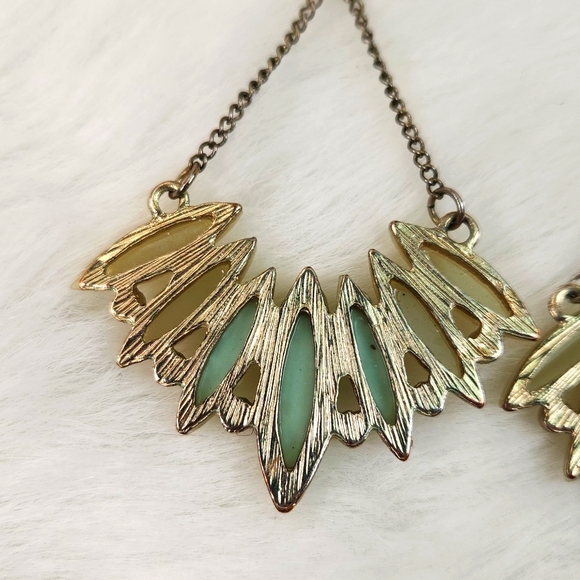 Fire Opal, Jade and Rhinestone Dangle hook earrings set - Picture 6 of 9